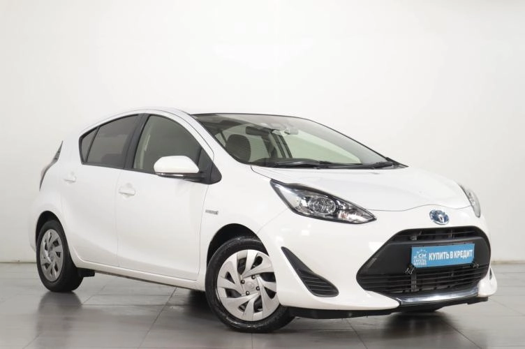 Toyota Aqua 1 из 6