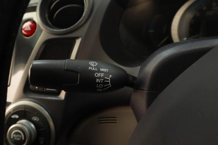 Honda Insight 11 из 19