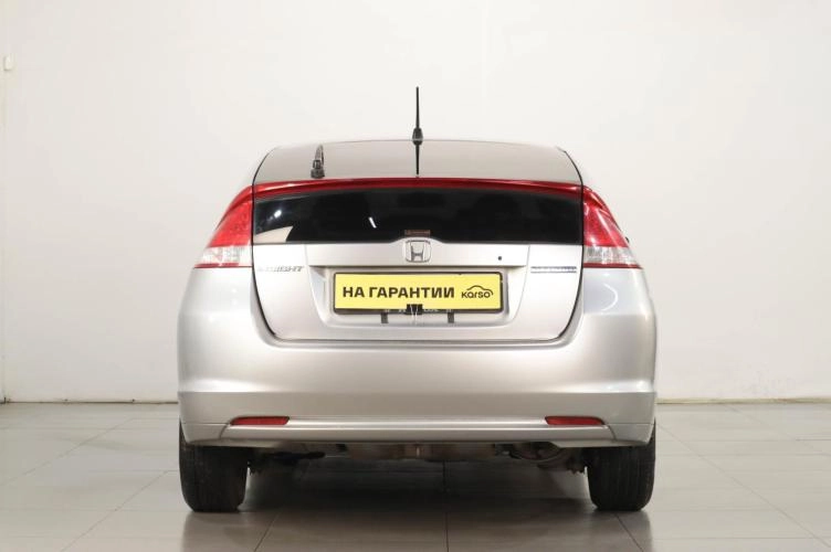 Honda Insight 5 из 6