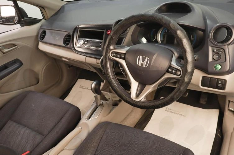 Honda Insight 10 из 19