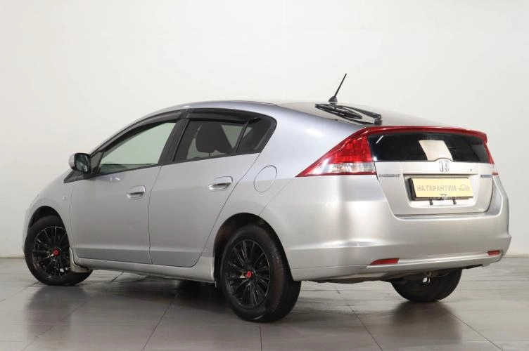 Honda Insight 6 из 6