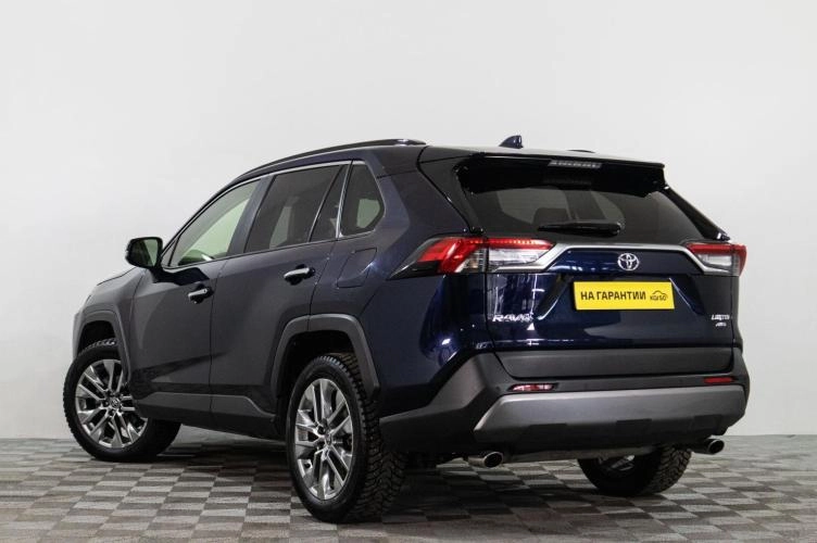 Toyota RAV4 4 из 6