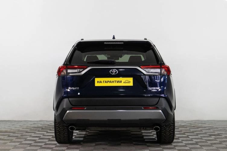 Toyota RAV4 5 из 6