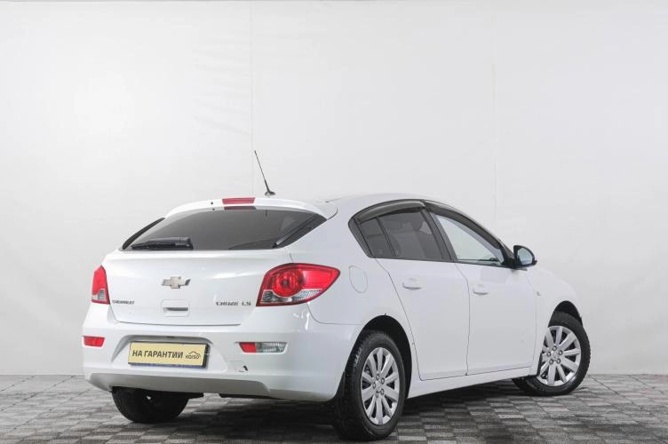 Chevrolet Cruze 6 из 6