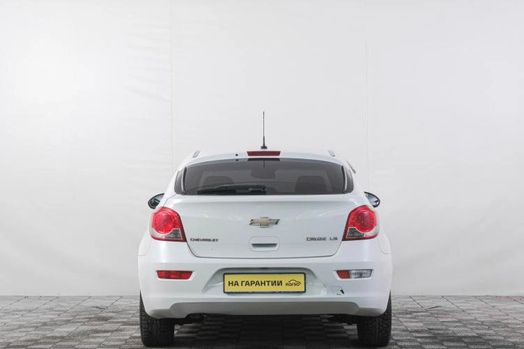Chevrolet Cruze 5 из 6