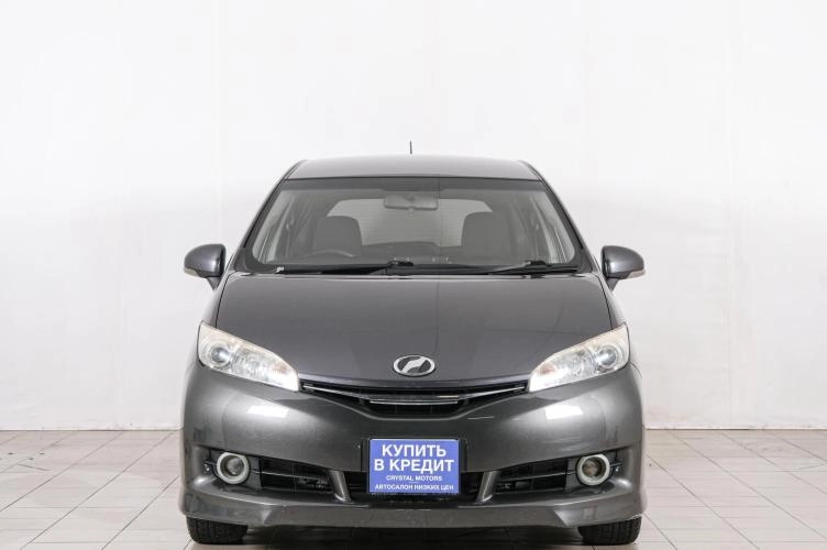 Toyota Wish 2 из 6