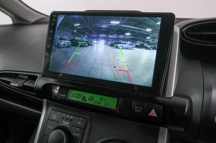 Toyota Wish 15 из 21