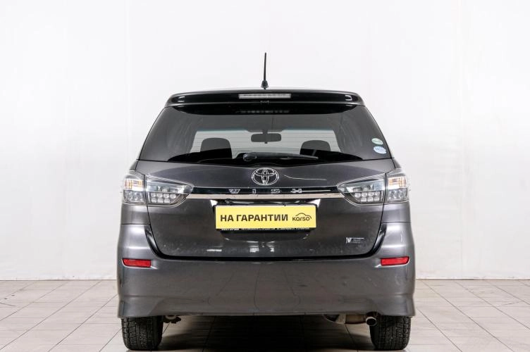 Toyota Wish 5 из 6