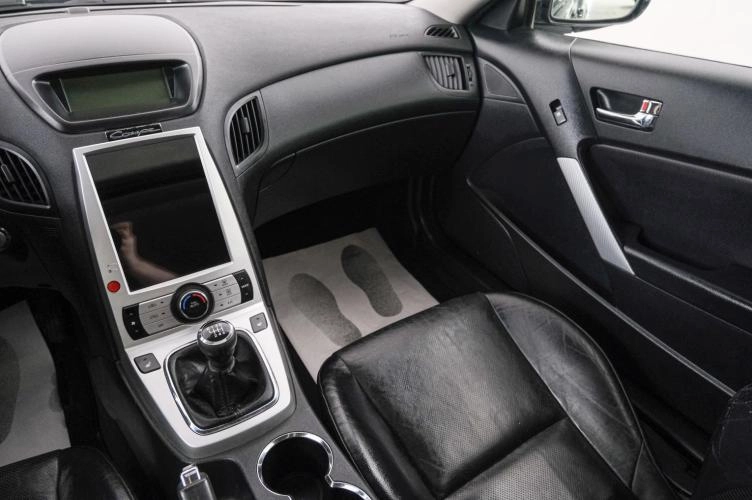 Hyundai Genesis 11 из 22