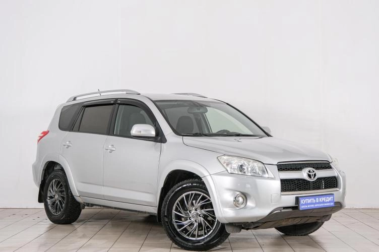 Toyota RAV4 1 из 6
