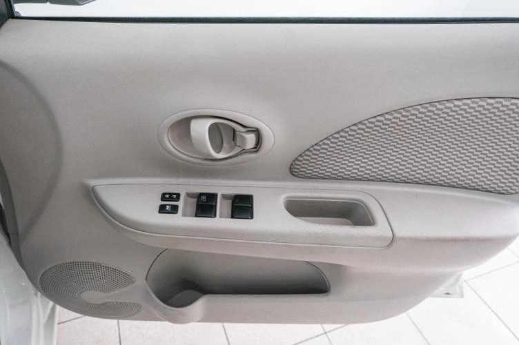 Nissan March 17 из 20