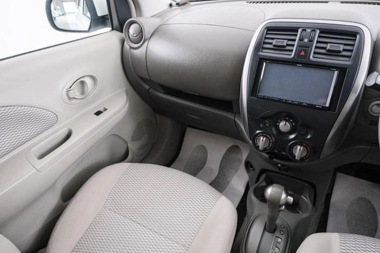 Nissan March 11 из 20