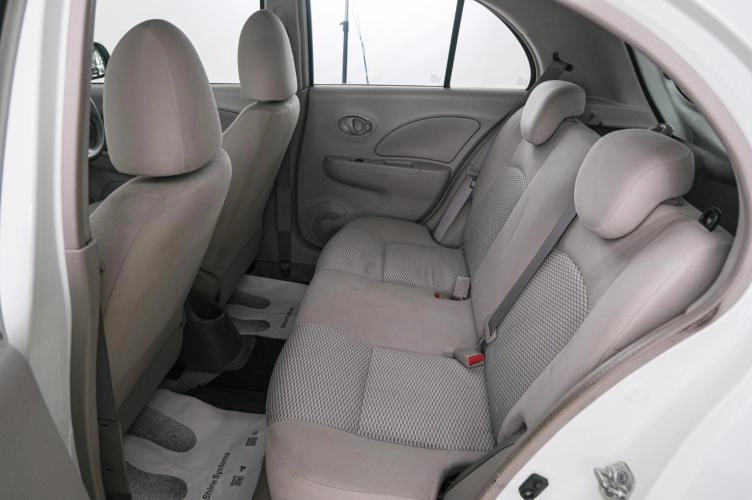 Nissan March 18 из 20