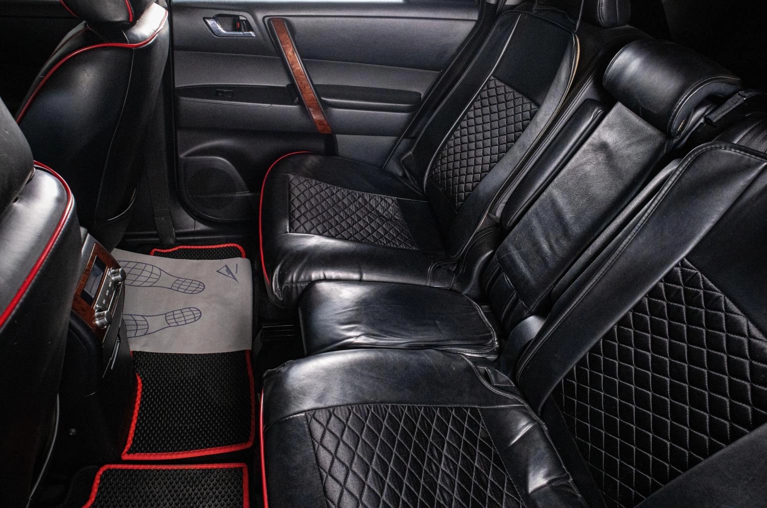 Toyota Highlander 15 из 17