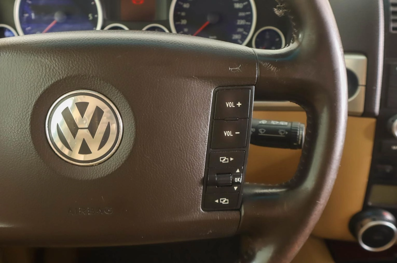 Volkswagen Touareg 17 из 23