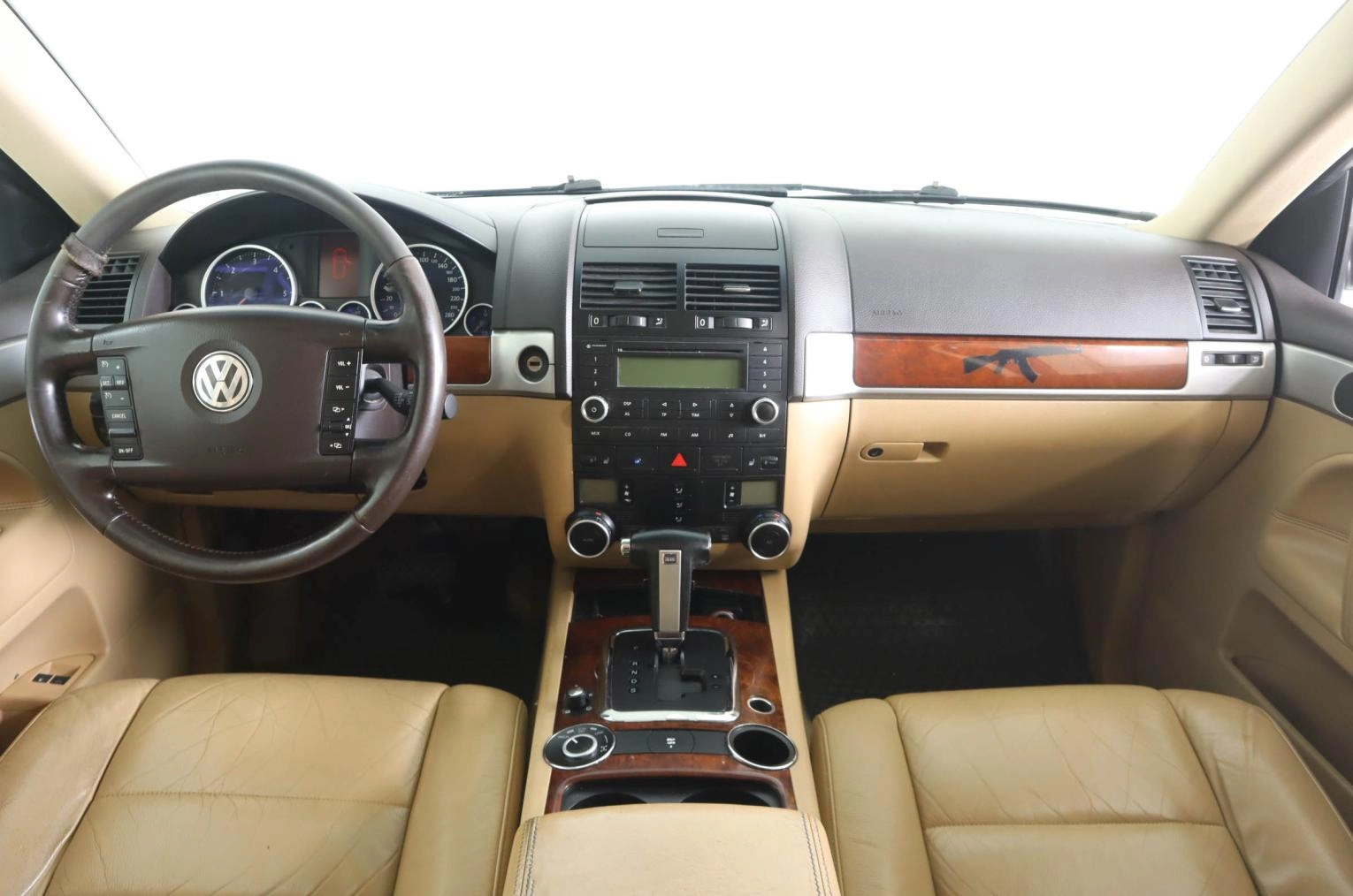 Volkswagen Touareg 13 из 23