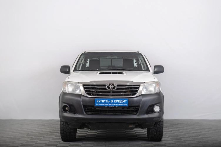Toyota Hilux 3 из 6