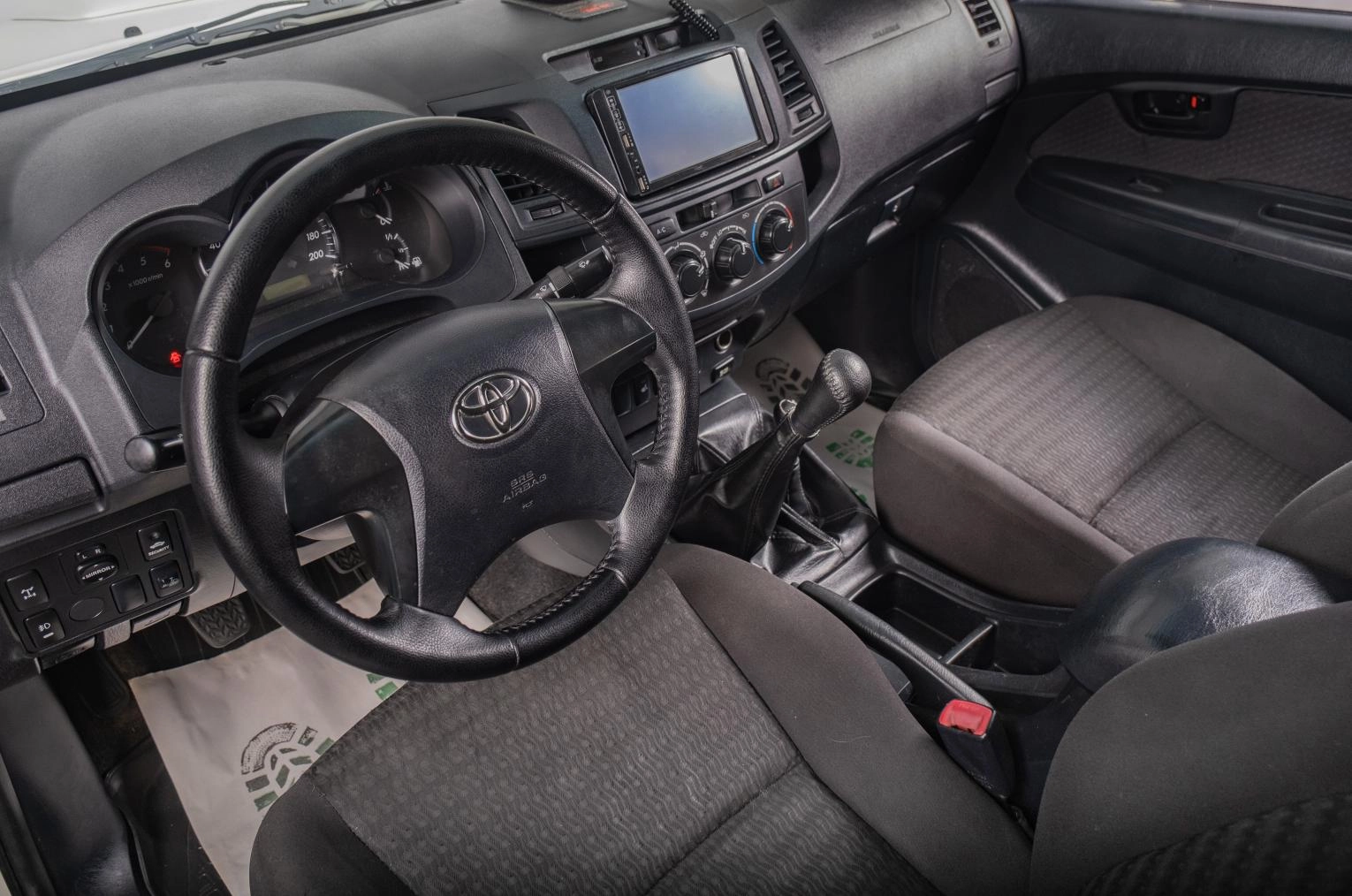 Toyota Hilux 7 из 16