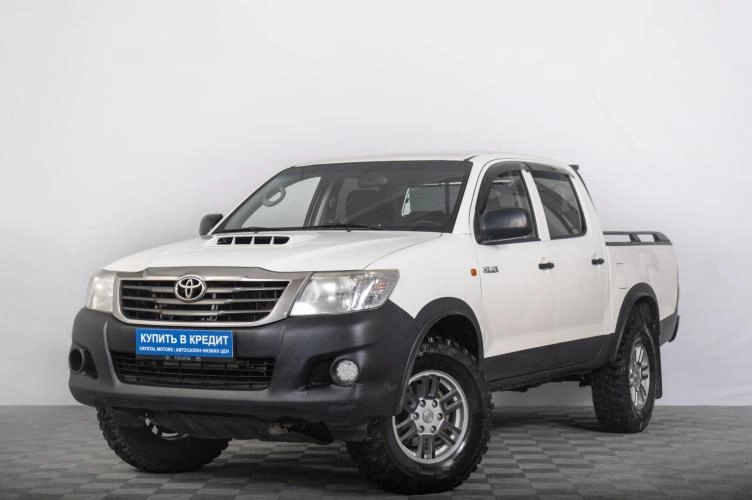 Toyota Hilux 2 из 6