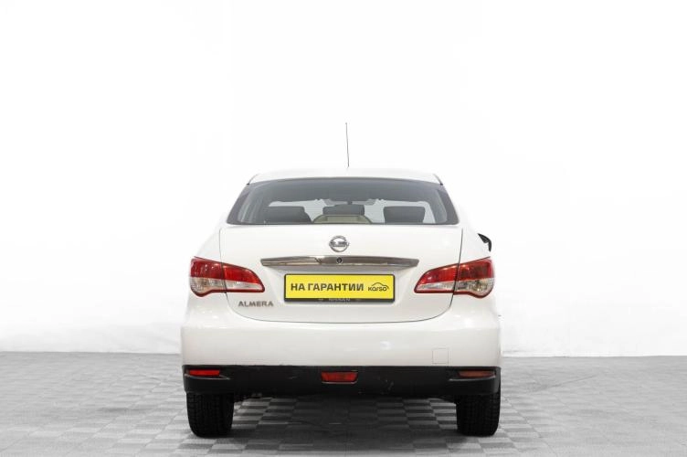 Nissan Almera 5 из 6