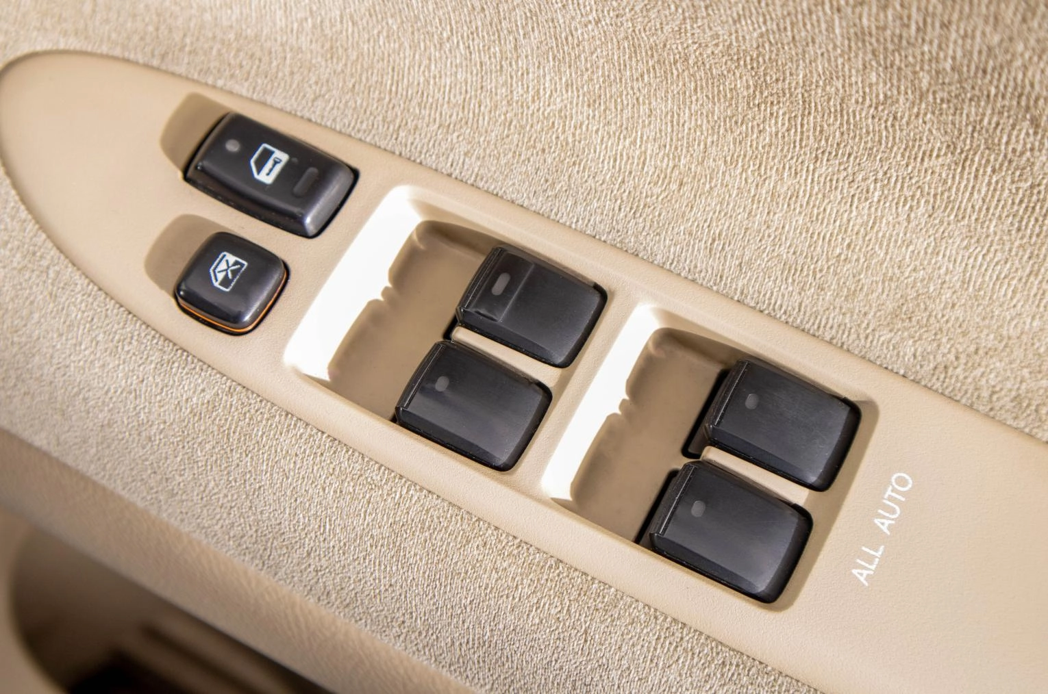 Toyota Ipsum 12 из 23