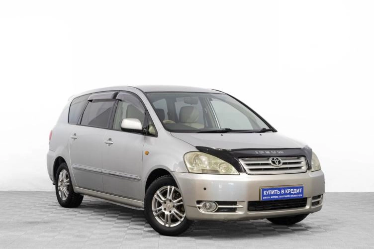 Toyota Ipsum 1 из 6