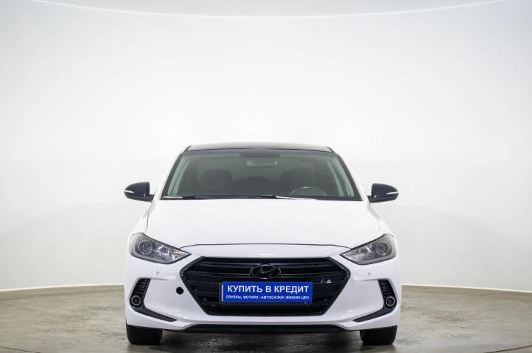 Hyundai Elantra 2 из 6
