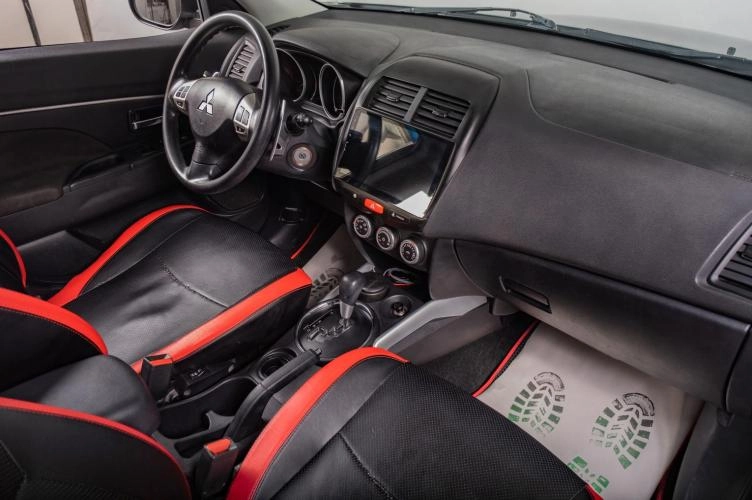 Mitsubishi ASX 16 из 18