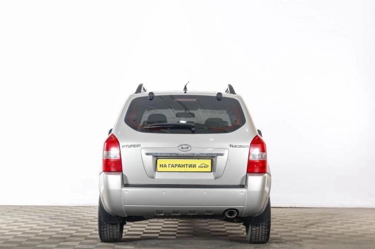 Hyundai Tucson 5 из 6
