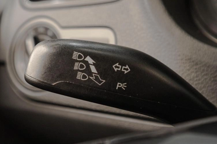 Volkswagen Polo 10 из 17
