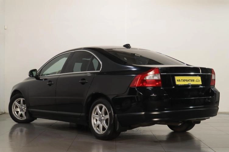 Volvo S80 4 из 6