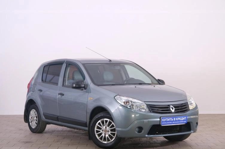 Renault Sandero 1 из 6