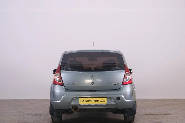 Renault Sandero 5 из 6