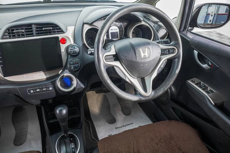 Honda Fit 15 из 24