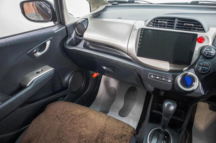 Honda Fit 19 из 24