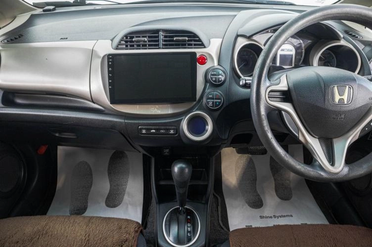 Honda Fit 16 из 24