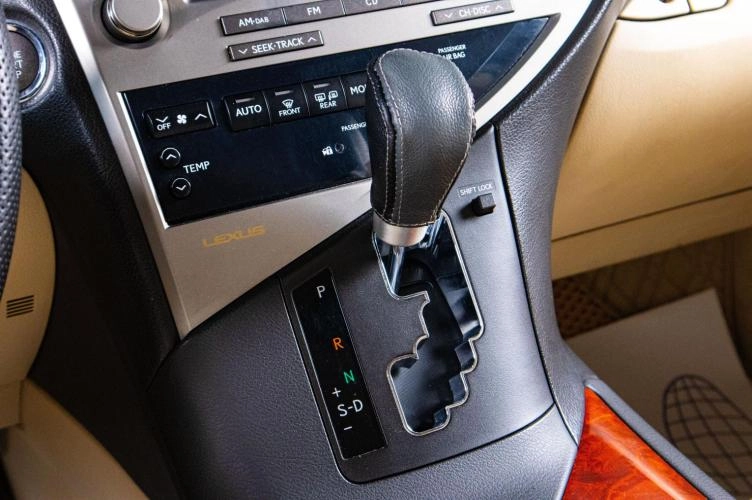 Lexus RX 17 из 21