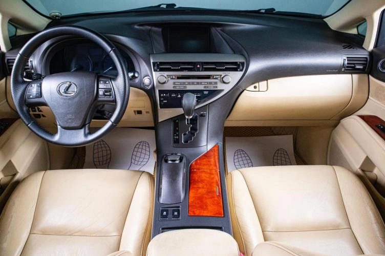 Lexus RX 15 из 21
