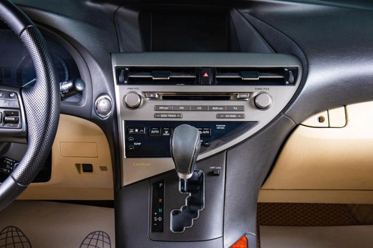 Lexus RX 16 из 21
