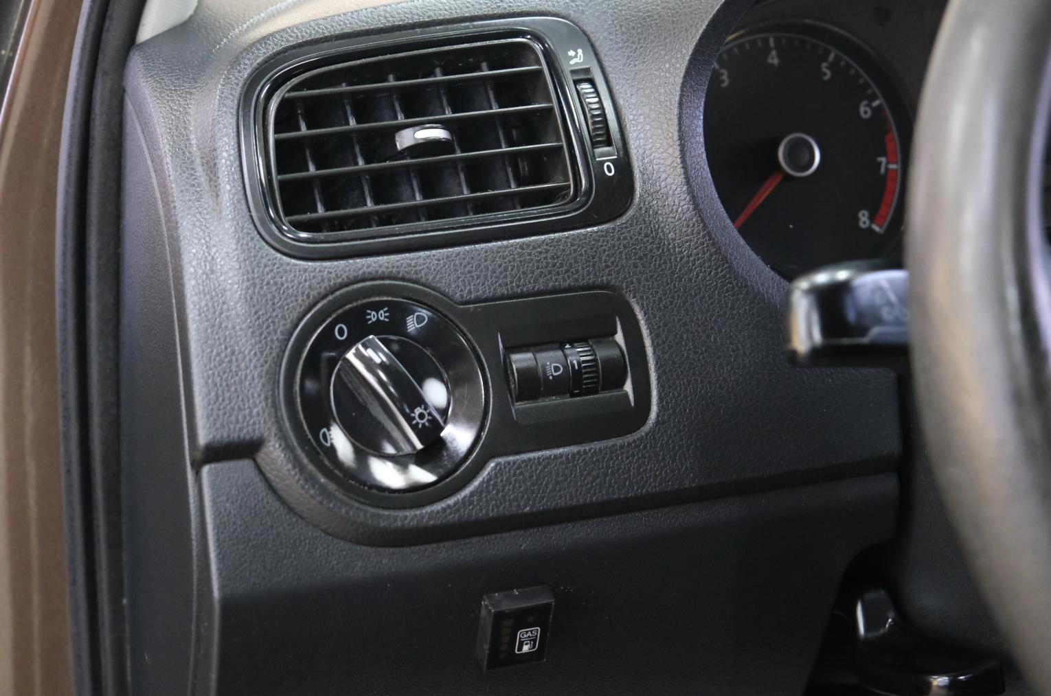Volkswagen Polo 11 из 23