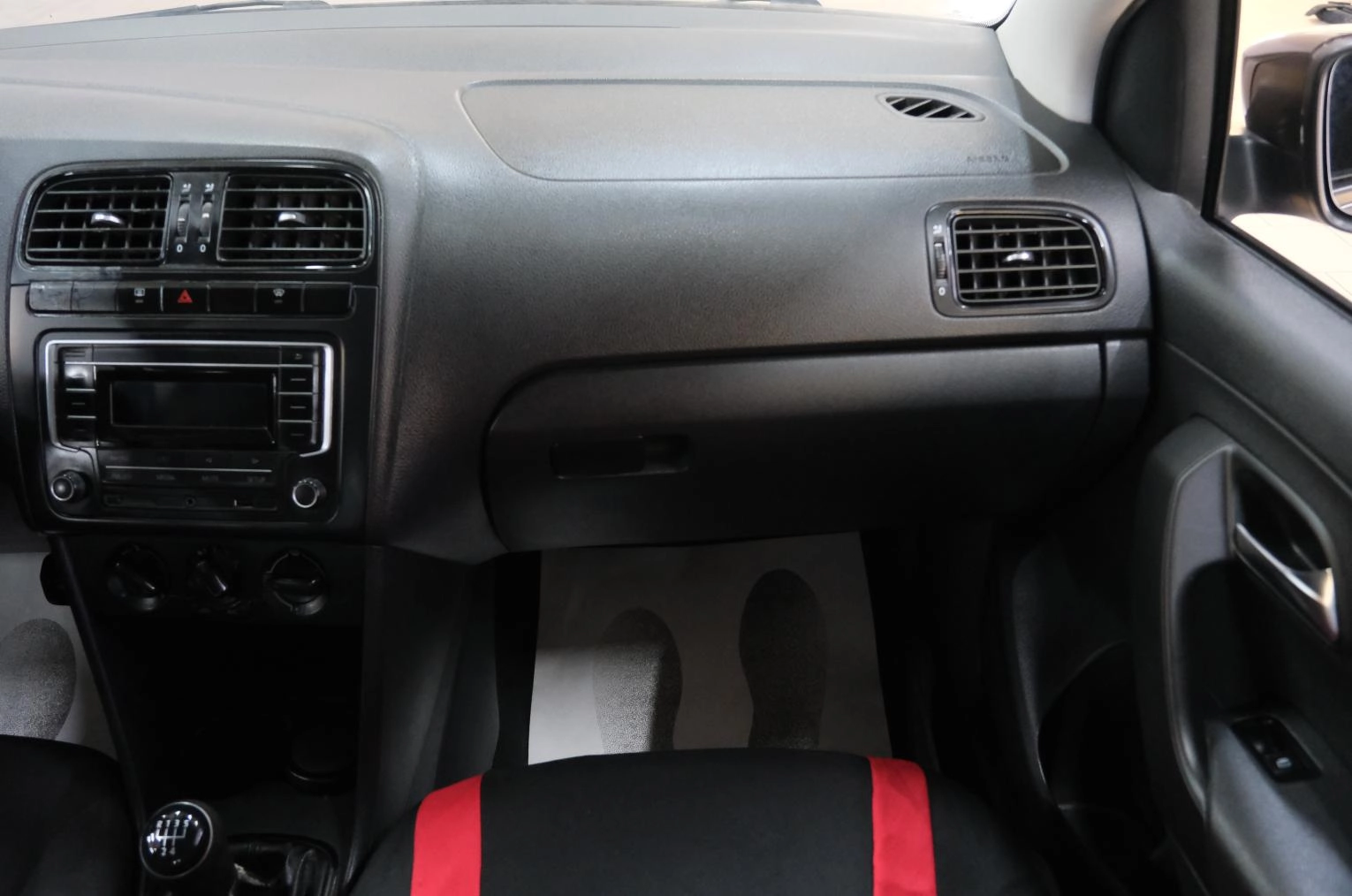 Volkswagen Polo 18 из 23