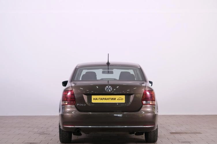 Volkswagen Polo 5 из 6