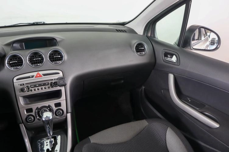 Peugeot 308 14 из 21