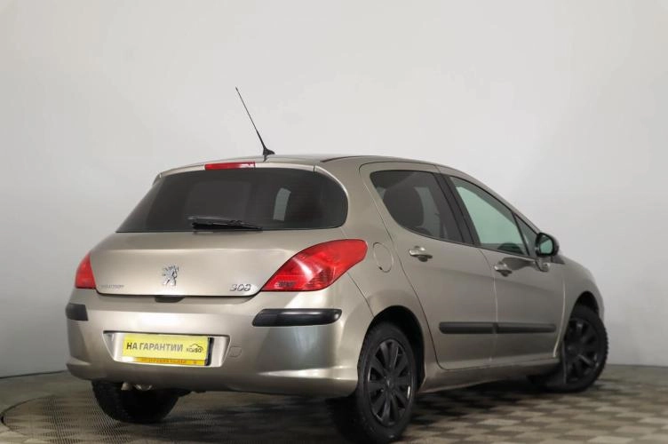 Peugeot 308 4 из 6