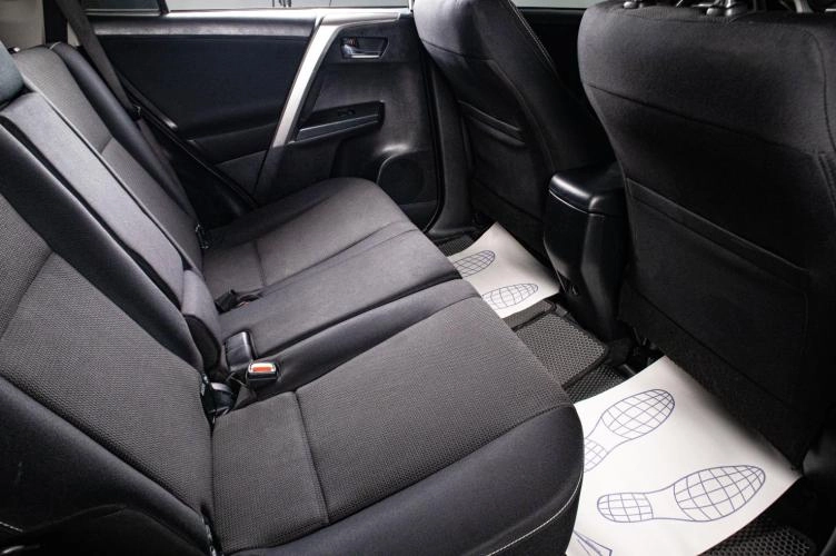 Toyota RAV4 16 из 17
