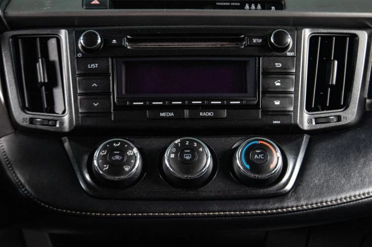 Toyota RAV4 13 из 17
