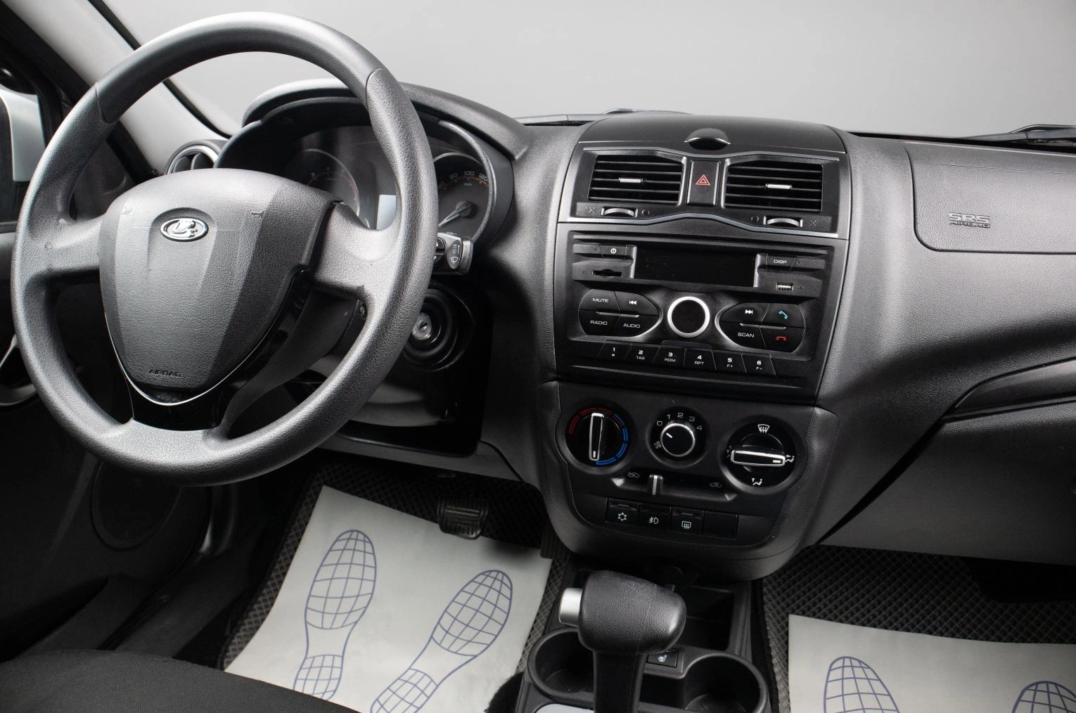 ВАЗ (LADA) Granta 8 из 16