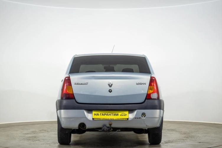 Renault Logan 5 из 6