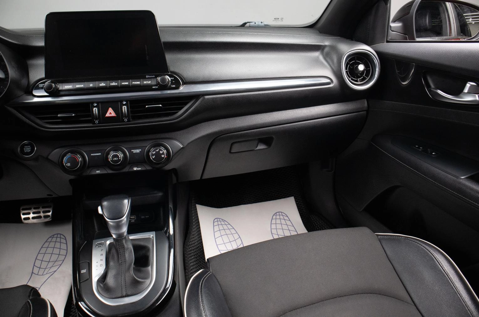 KIA Forte 12 из 21