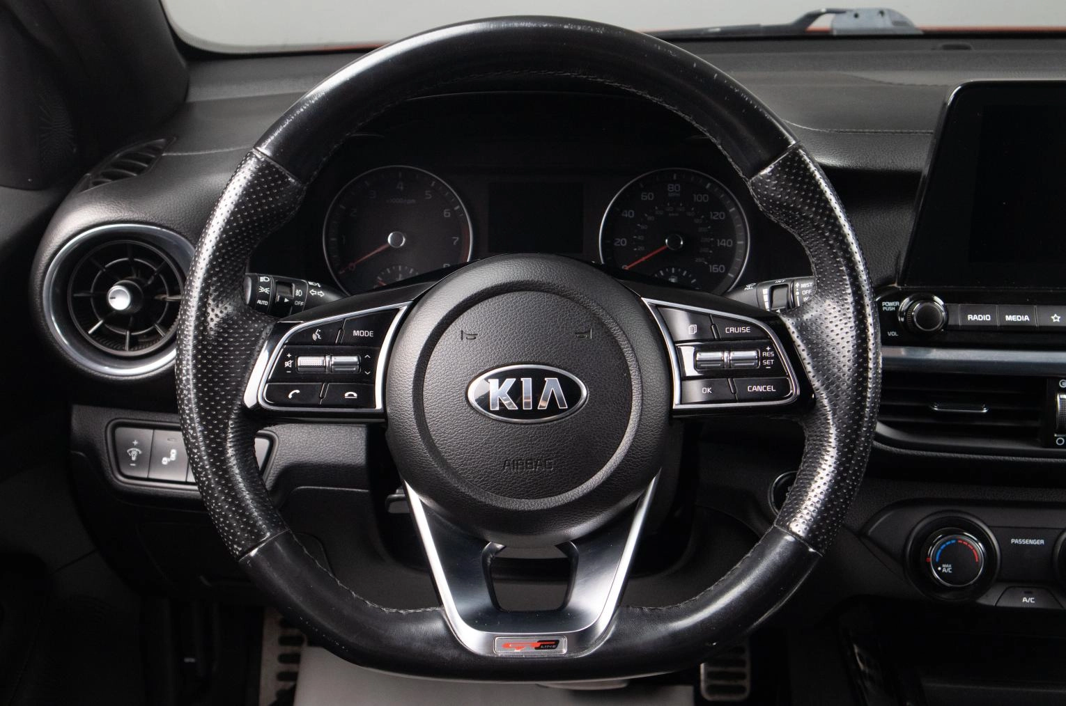 KIA Forte 9 из 21